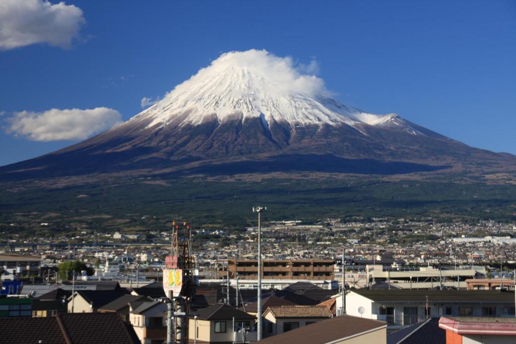Fuji-Shi Business Hotel Furuiya Ryokan Fuji  Esterno foto